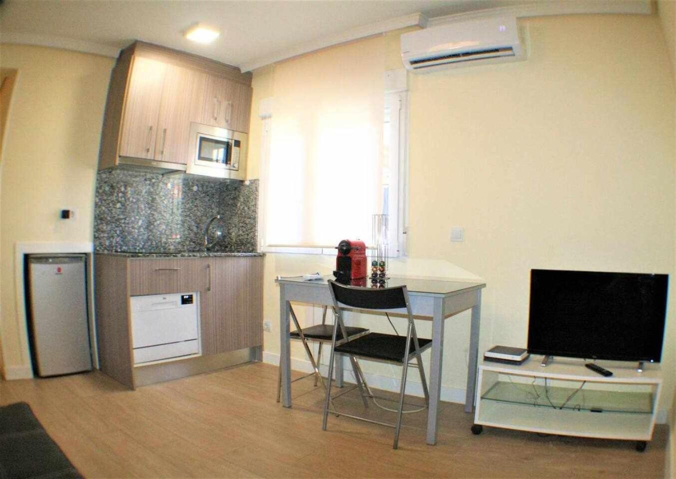 Apartamento cercano a Madrid Rio céntrico Nuevo Exterior foto